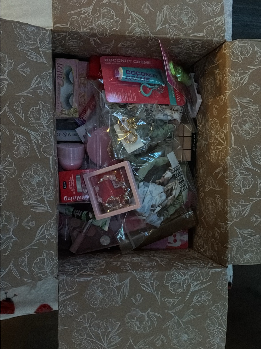 45-Piece Mixed Accessories & Beauty Gift Lot – Jewelry, Hair & More
